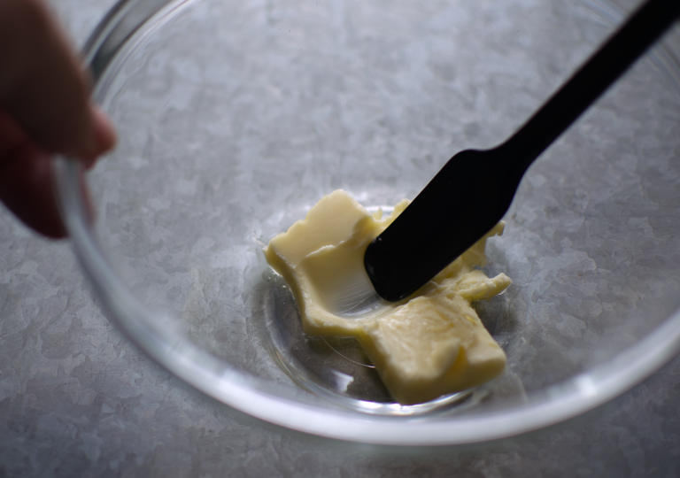 バターを練っているところ